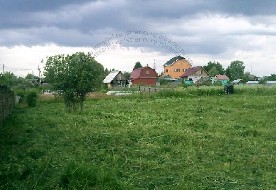 участок с коммуникациями