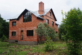 недостроенный дом